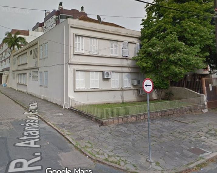 Apartamento 02 dormitórios com churrasqueira, no bairro Passo da Areia, em Porto Alegre.