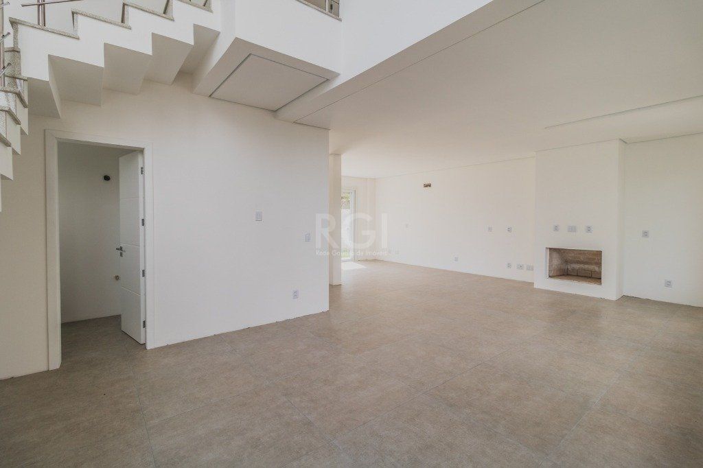 Casa de Condomínio à venda com 3 quartos, 197m² - Foto 3