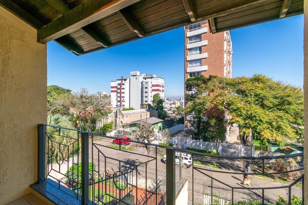 Casa à venda com 5 quartos, 380m² - Foto 4