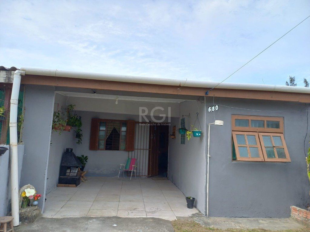 Casa 3 dormitórios no bairro Magistério