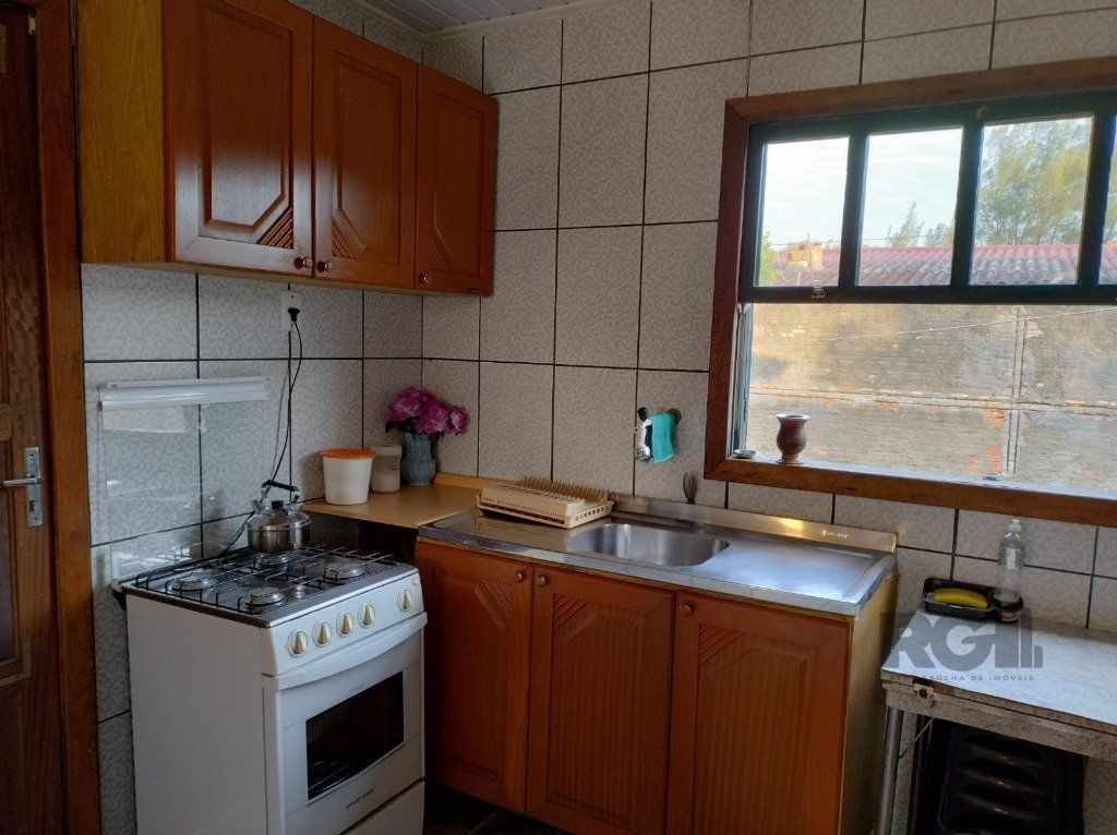Casa à venda com 3 quartos, 70m² - Foto 6
