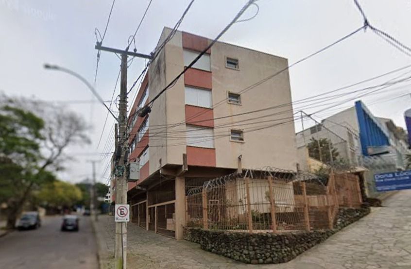 Apartamento à venda com 80m², 2 quartos, 2 vagas no bairro Petrópolis em Porto Alegre