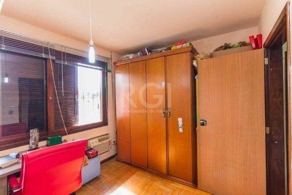 Casa à venda com 4 quartos, 300m² - Foto 27