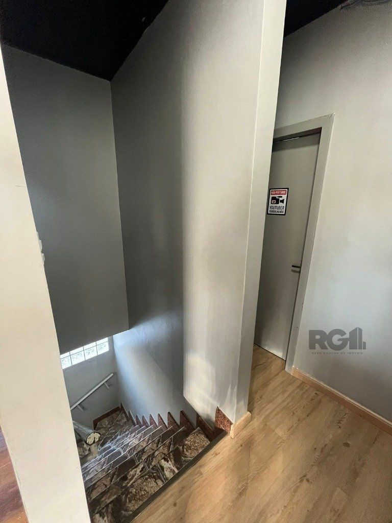 Casa à venda com 2 quartos, 180m² - Foto 4