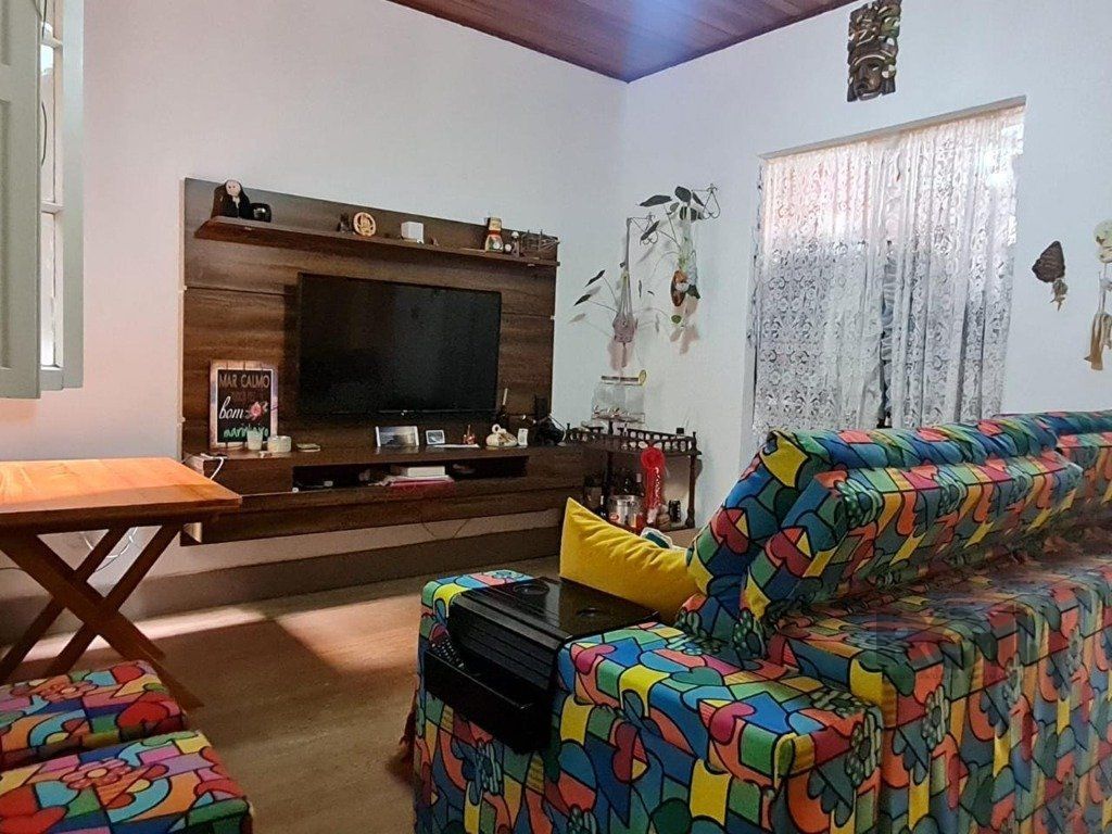 Casa, 4 quartos, 180 m² - Foto 1