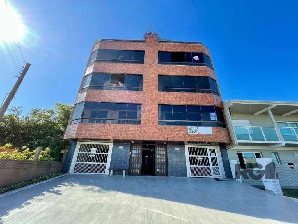 Cobertura 2 dorm. com garagem, elevador Centro de Tramandaí