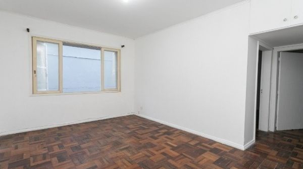 Apartamento no bairro Santa Cecilia de 2 dormitórios DESOCUPADO