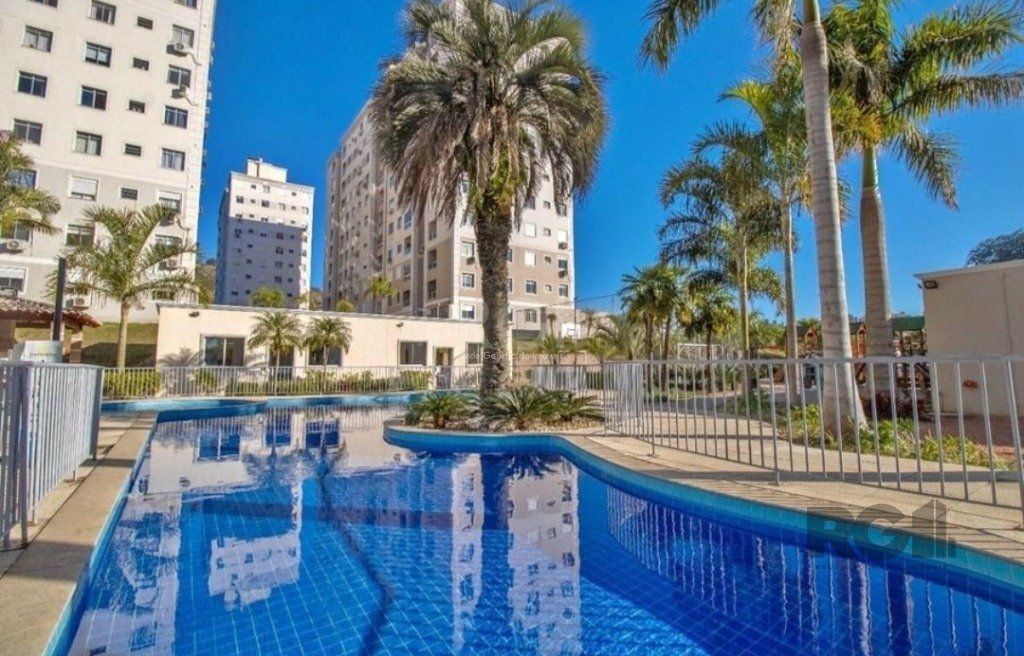 Apartamento no Cond Porto Cruzeiro de 2 dormitórios, 1 vaga e infra