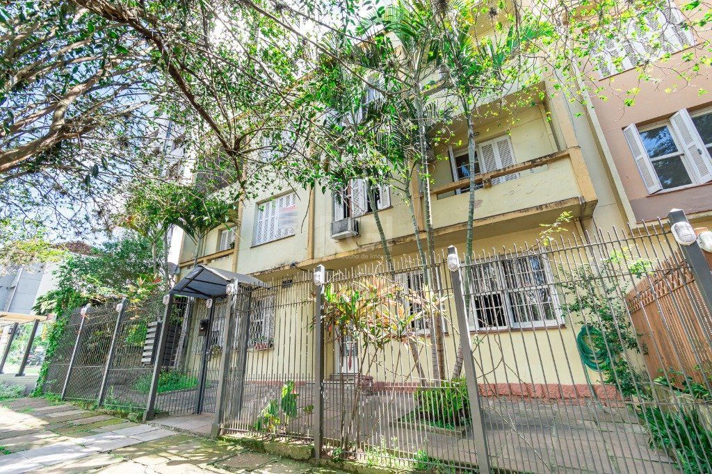 Apartamento, 3 dormitórios no bairro Petrópolis em Porto Alegre para Comprar