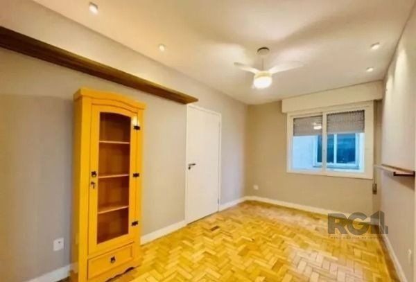 Apartamento no Partenon de 1 dormitório e vaga DESOCUPADO