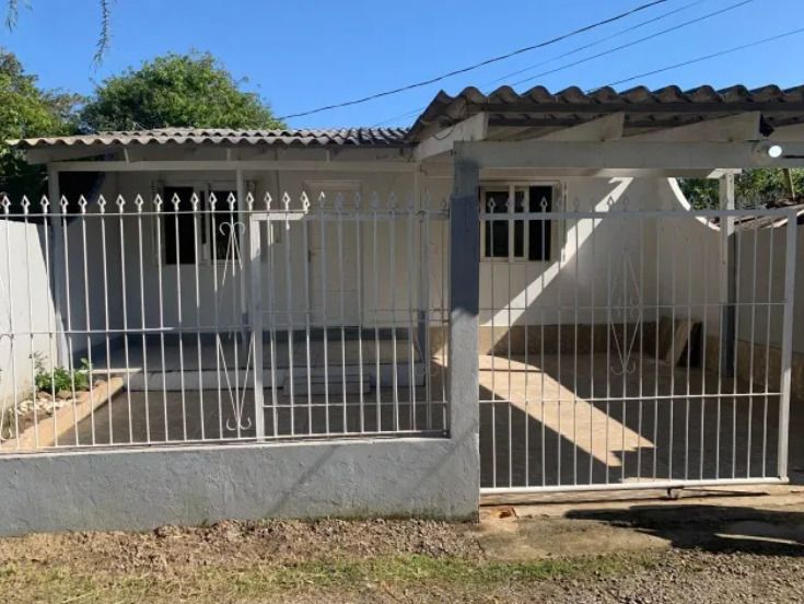 Casa 2 dormitórios no bairro Ponta Grossa
