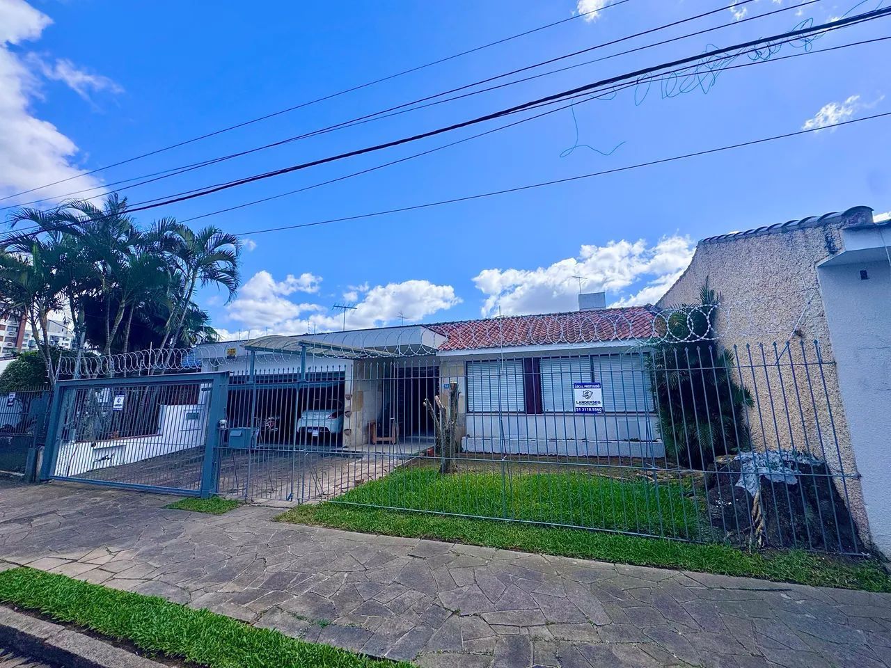 Casa 3 dormitórios no bairro Jardim Lindóia