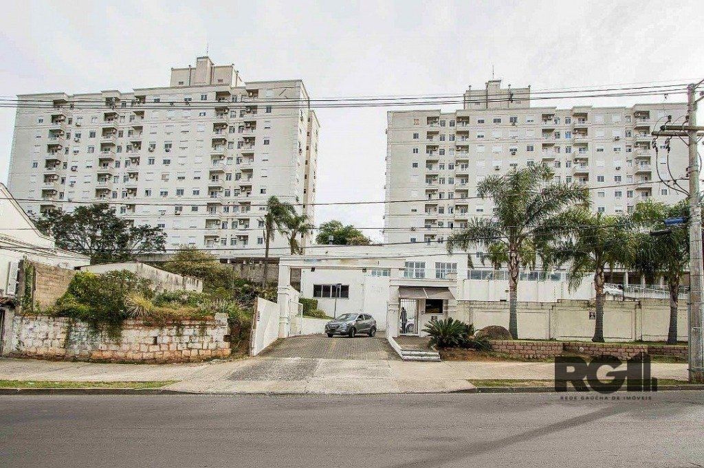 Apartamento no Teresópolis de 2 dormitórios infra e vaga DESOCUPADO