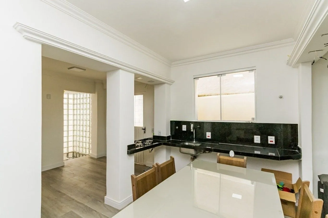 Apartamento, 2 dormitórios no bairro Praia de Belas em Porto Alegre para Comprar