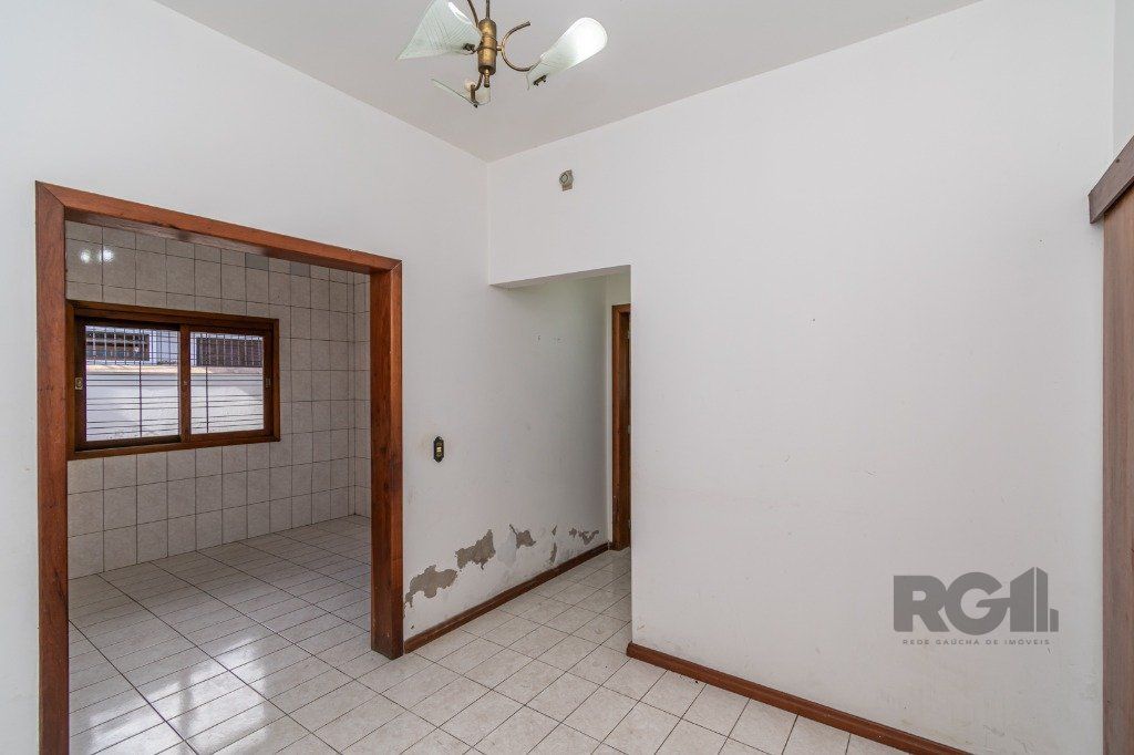 Casa à venda com 2 quartos, 350m² - Foto 13