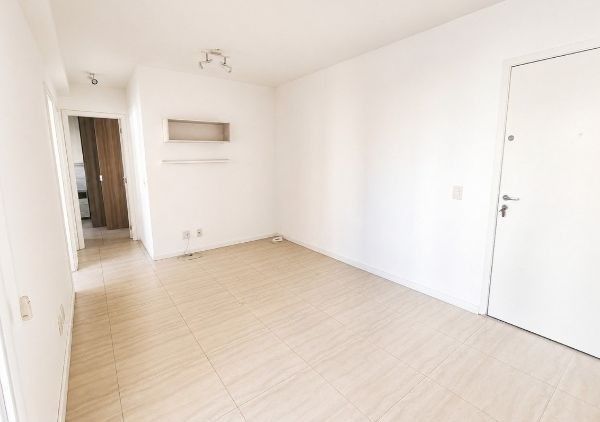 Apartamento no bairro Cristal de 2 dormitórios infra e vaga DESOCUPADO — foto 5