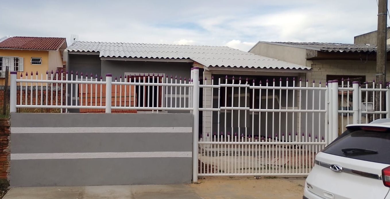 Casa em Canoas - Mato Grande de 3 dormitórios e 2 vagas