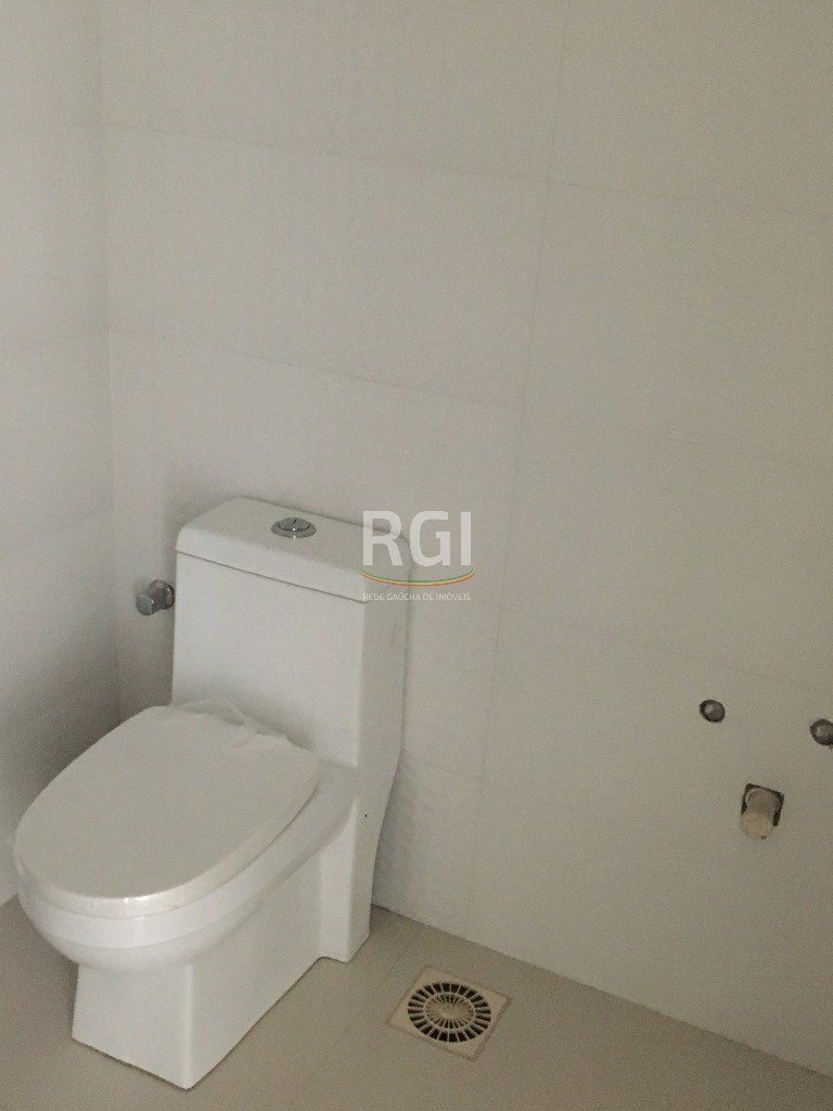 Apartamento à venda com 3 quartos, 123m² - Foto 2