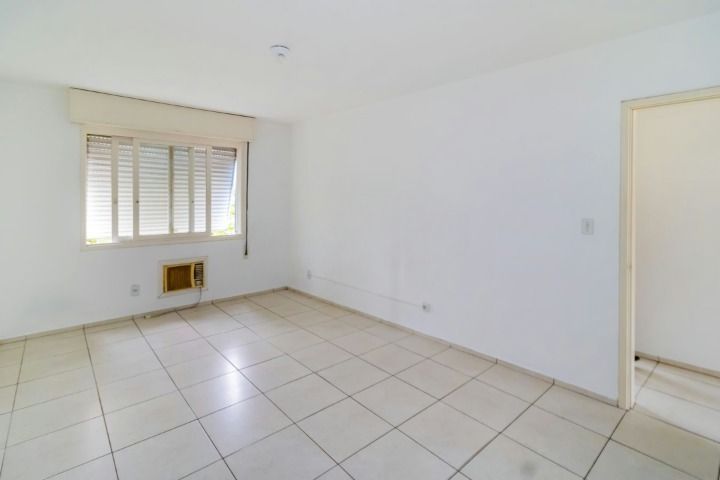 Apto de 2 dormitórios com garagem, arejado e ensolarado, próximo ao Bourbon Ipiranga