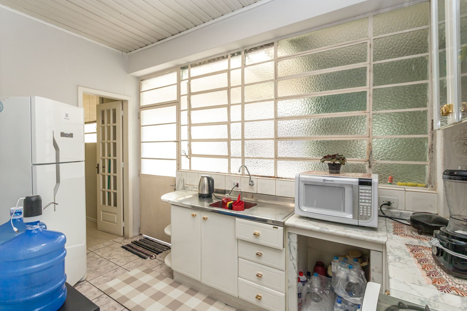 Casa à venda com 2 quartos, 76m² - Foto 17