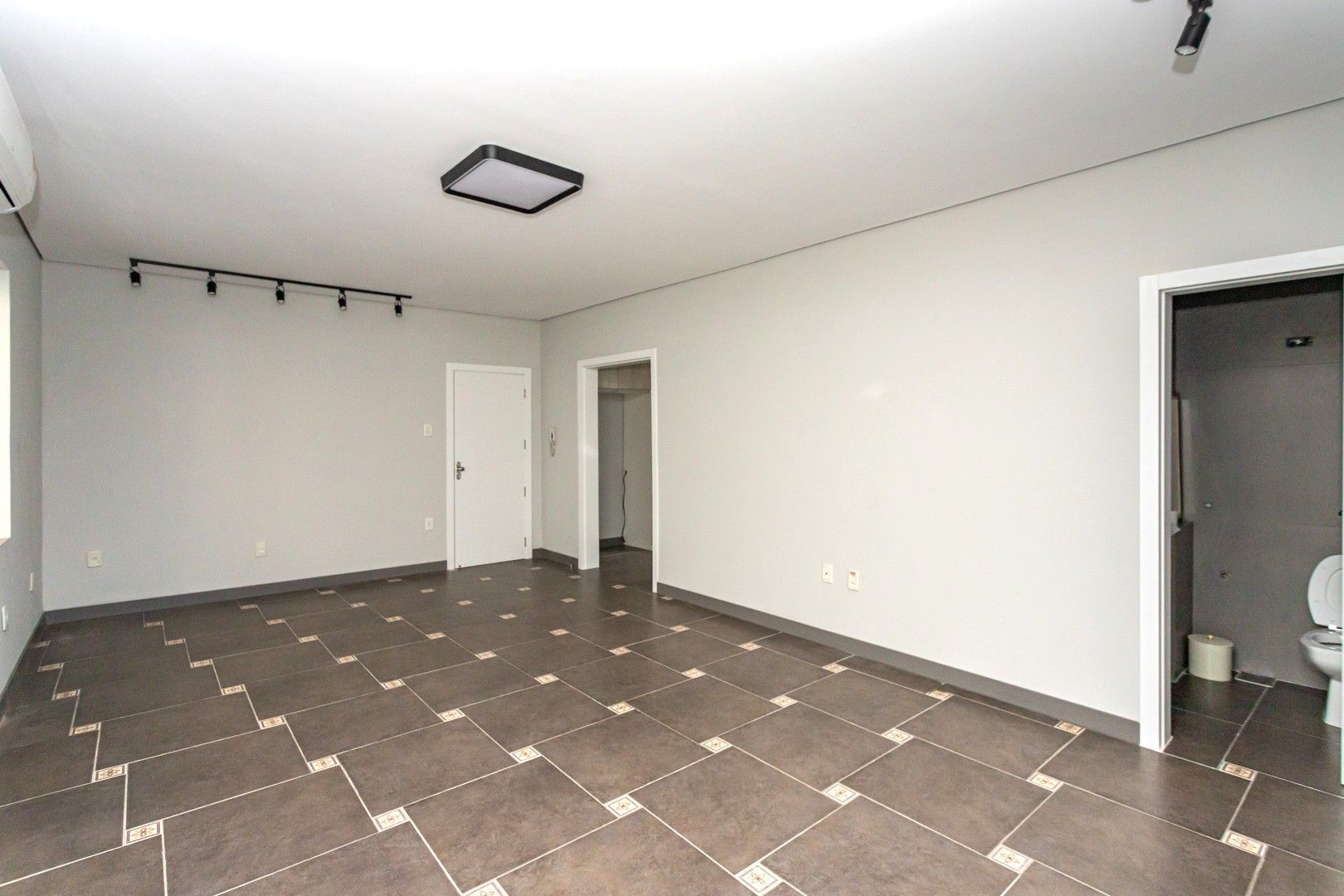 Apartamento no Bom Fim de 2 dormitórios DESOCUPADO