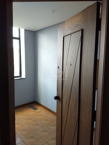 Conjunto Comercial-Sala à venda com 1 quarto, 45m² - Foto 2