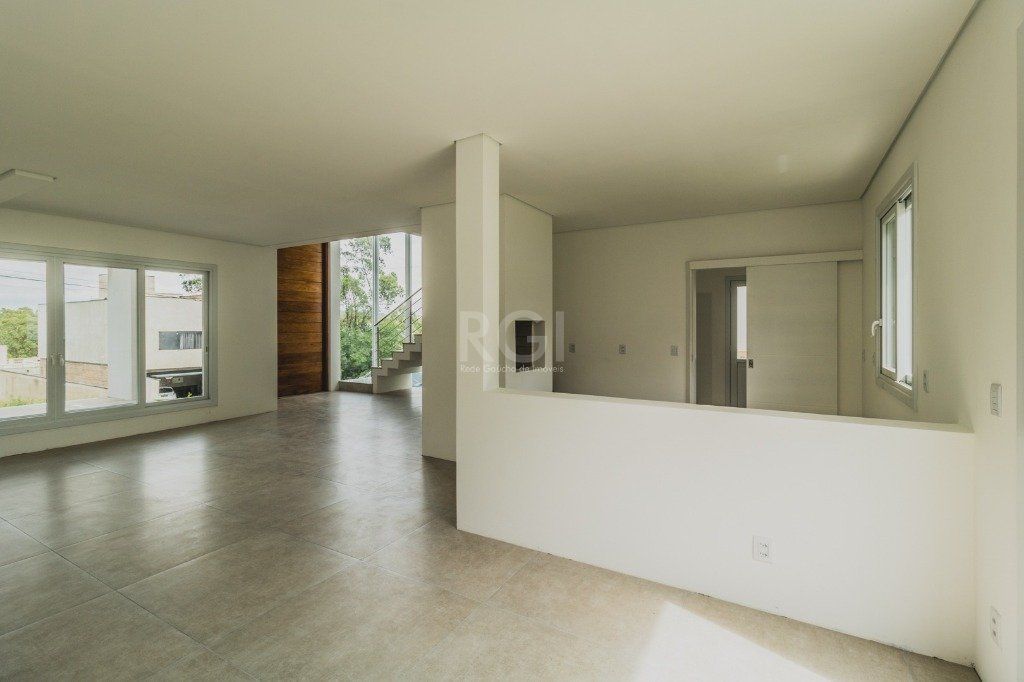 Casa de Condomínio à venda com 3 quartos, 197m² - Foto 4