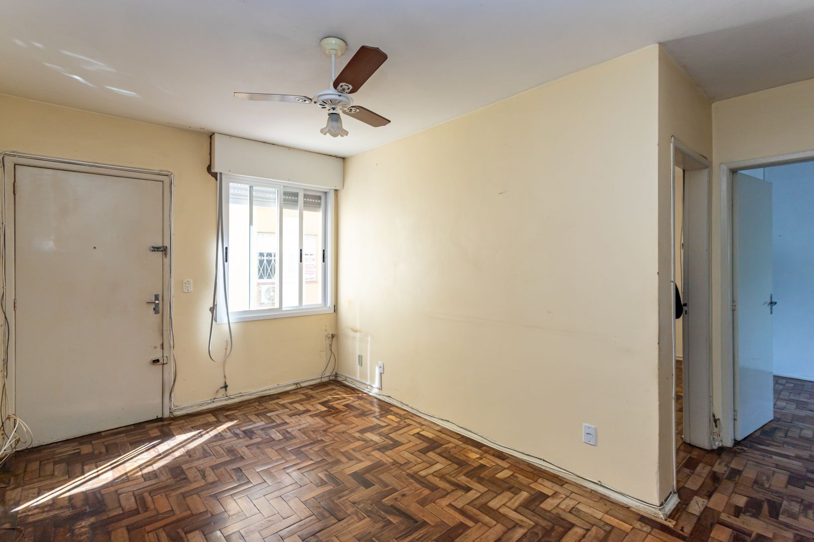 Apartamento no Humaitá de 2 dormitórios DESOCUPADO