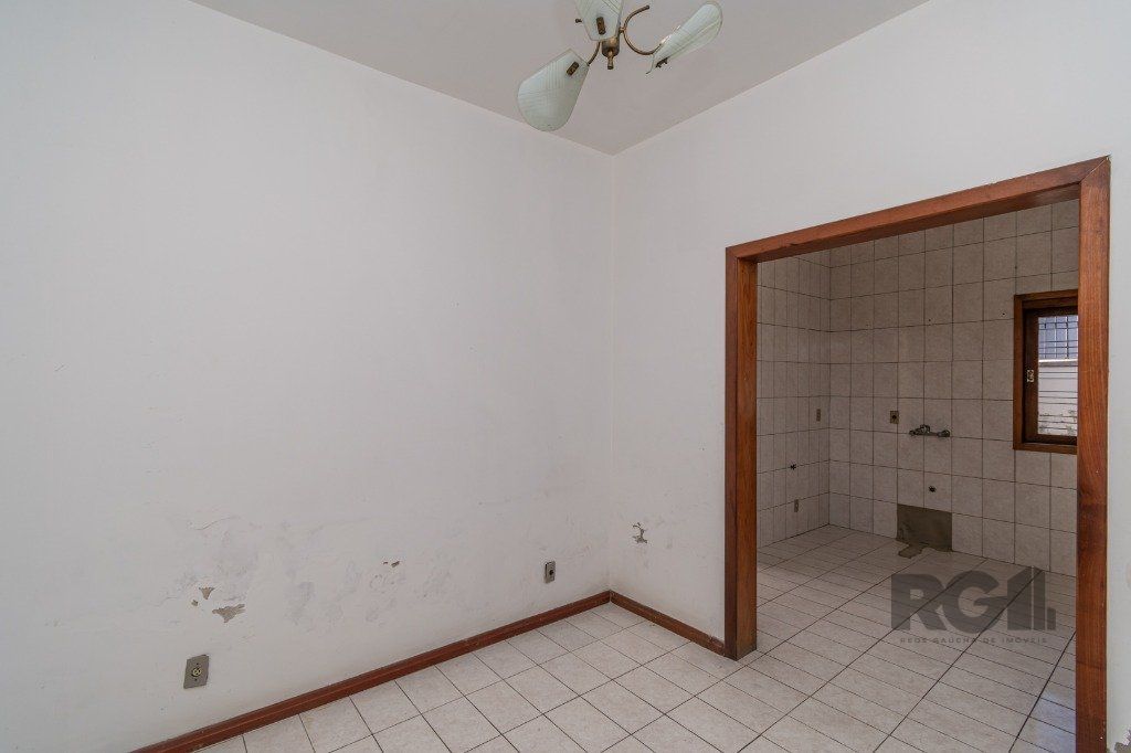 Casa à venda com 2 quartos, 350m² - Foto 10