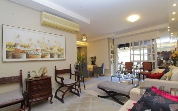 Casa de Condomínio 3 dormitórios no bairro Vila Jardim