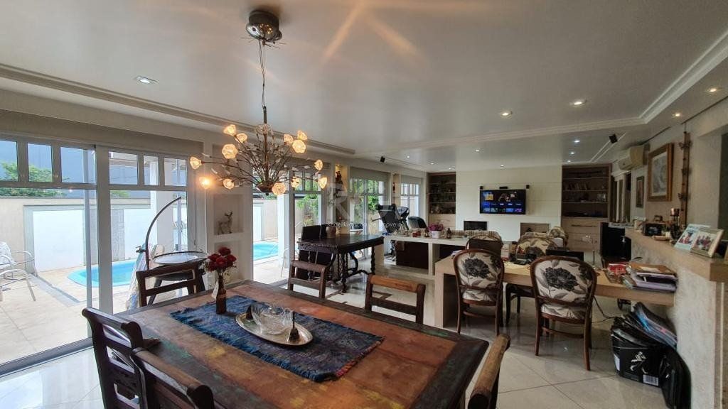 Casa de Condomínio à venda com 5 quartos, 375m² - Foto 3