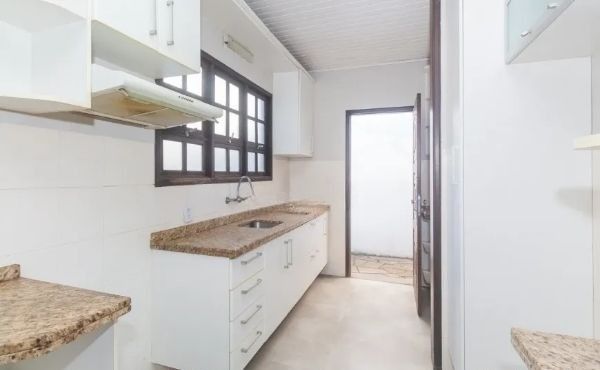 Casa à venda com 4 quartos, 179m² - Foto 10