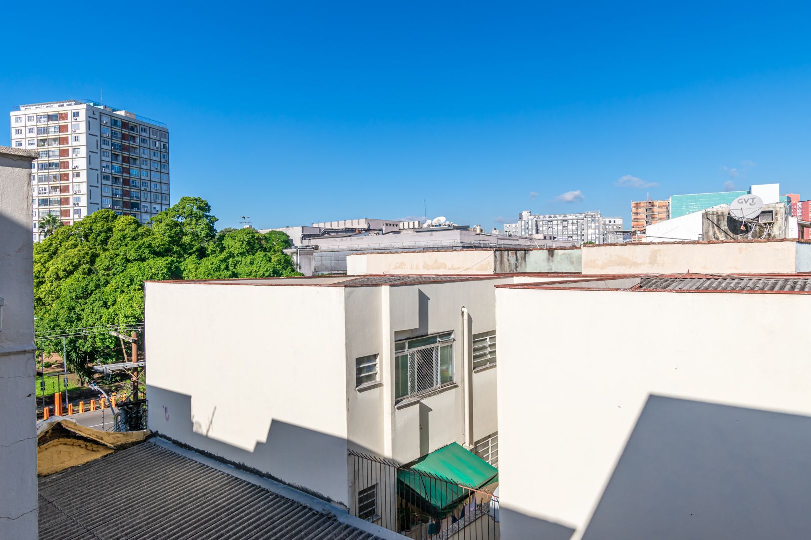 Apartamento à venda com 2 quartos, 58m² - Foto 3