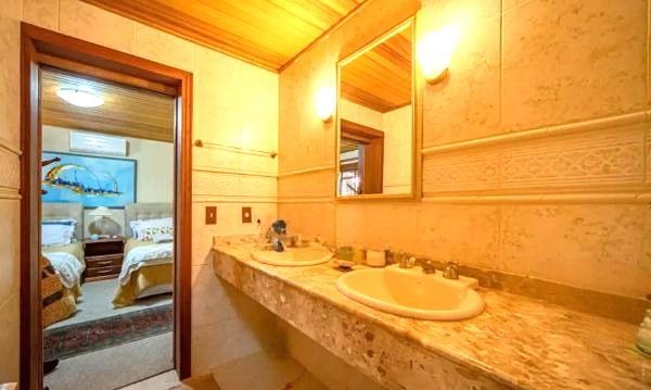 Casa, 4 quartos, 264 m² - Foto 18