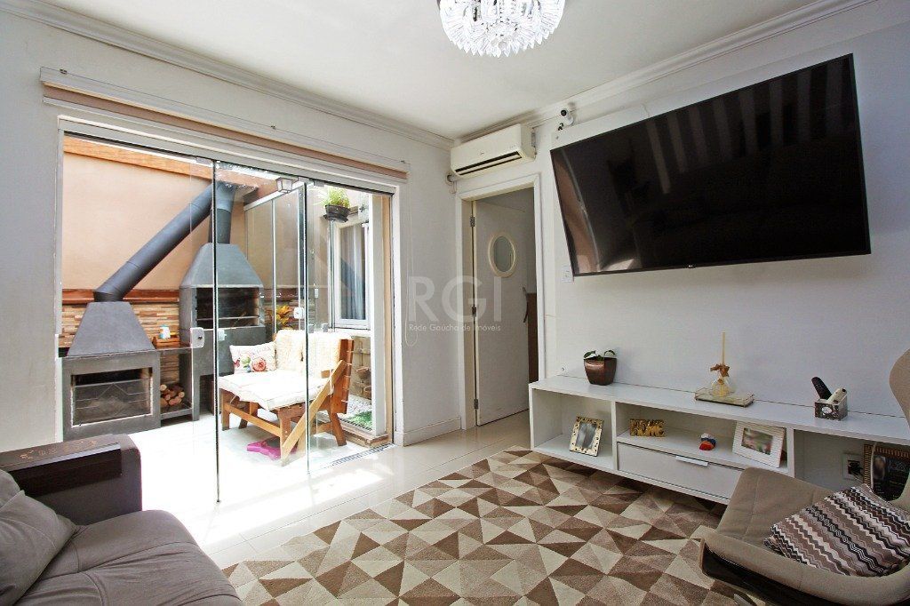 Apartamento de 3 dormitórios e vaga no bairro Petrópolis