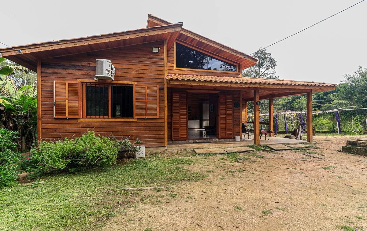 Casa com 76m², 1 dormitório no bairro Belém Novo em Porto Alegre para Comprar