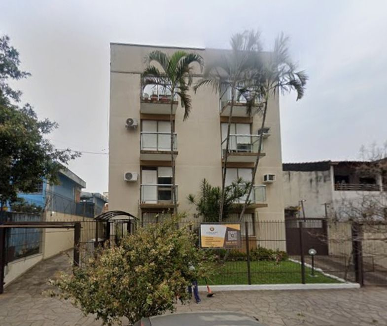 Apartamento no Menino Deus de 2 dormitórios DESOCUPADO