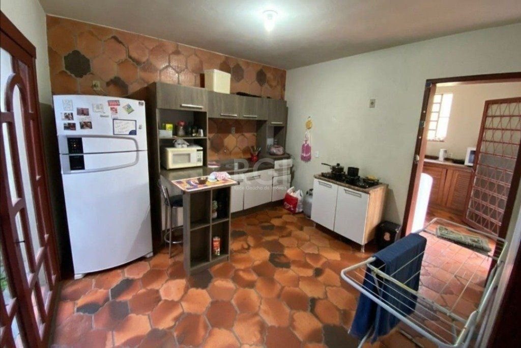 Casa à venda com 4 quartos, 260m² - Foto 4