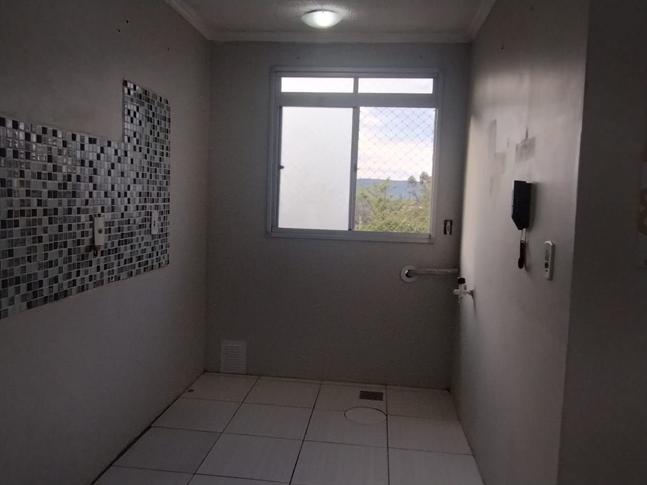 APTO DE 02 DORMITÓRIOS . 01 VAGA ESCRITURADA DESCOBERTA, DESOCUPADO , PODE RECEBER FINANCIAMENTO — foto 2