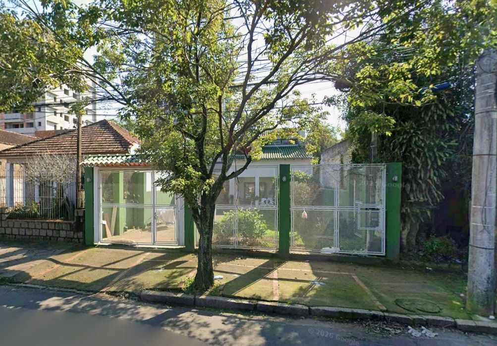 Casa sobrado no Passo D'areia de 3 dormitórios e 3 vagas