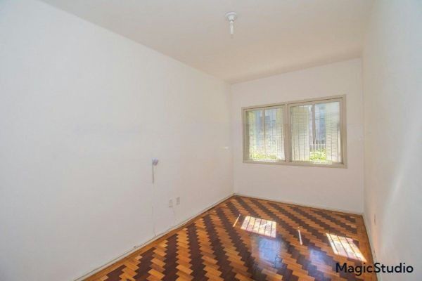 Apartamento 1 dorm à venda Avenida Taquara, Petrópolis - Porto Alegre