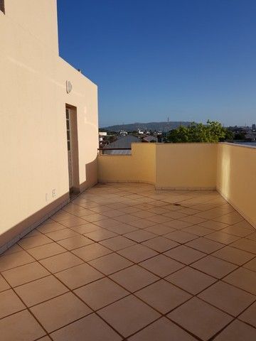 Casa à venda com 3 quartos, 372m² - Foto 8