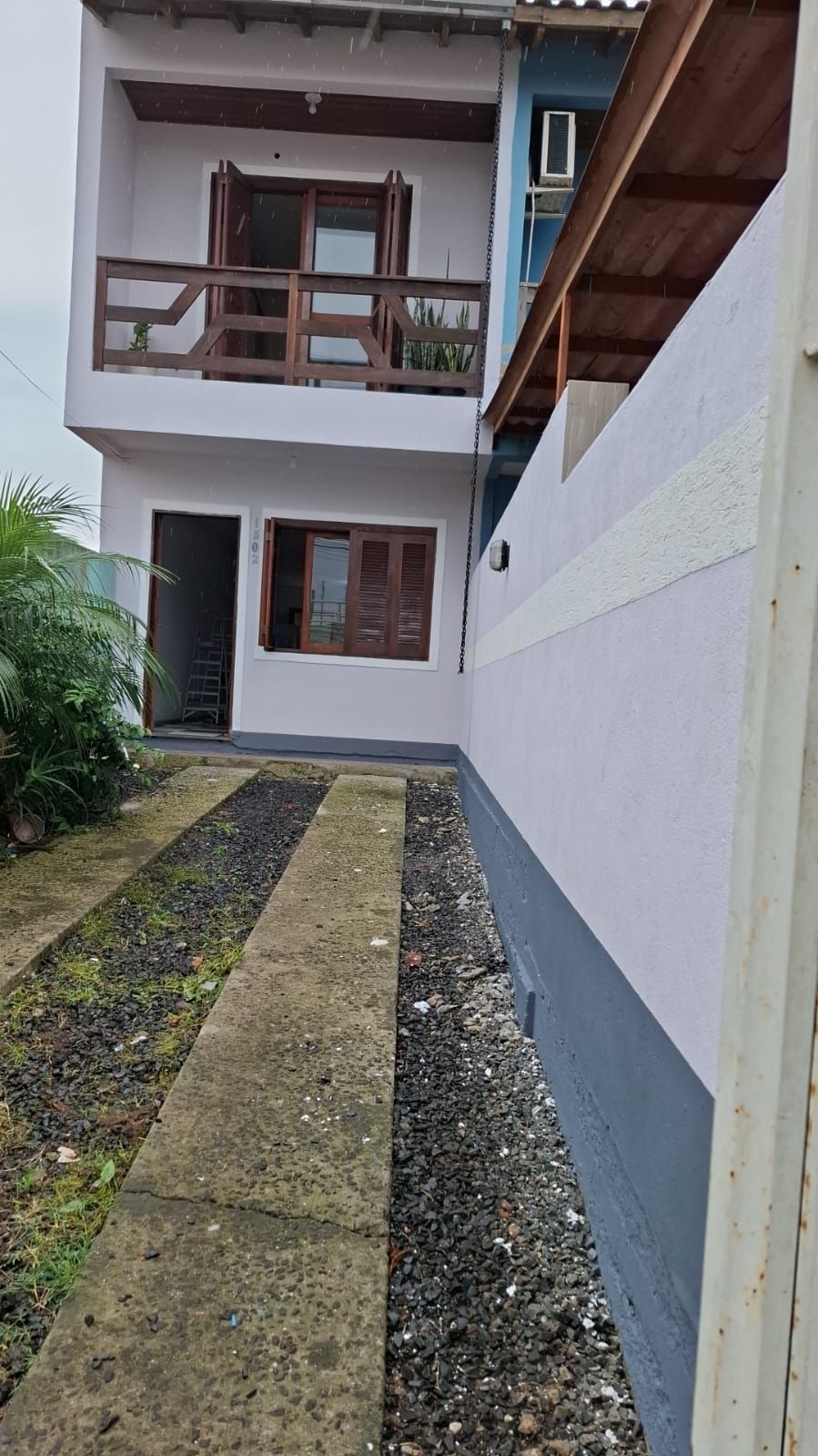 Casa à venda com 2 quartos, 102m² - Foto 1