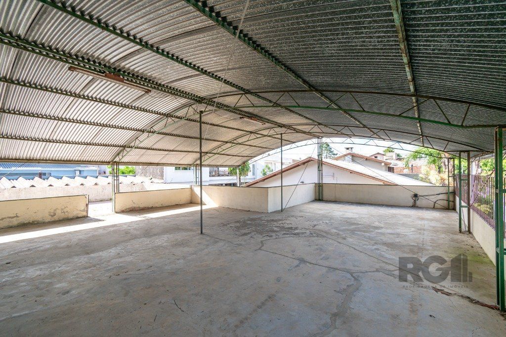 Casa à venda com 2 quartos, 350m² - Foto 29
