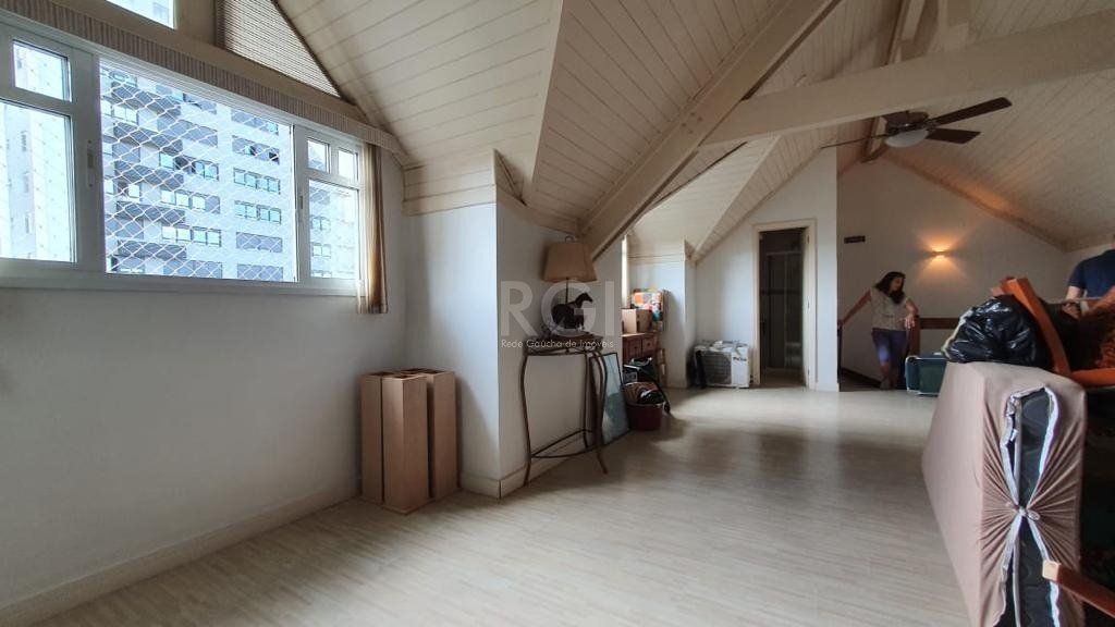 Casa de Condomínio à venda com 5 quartos, 375m² - Foto 39