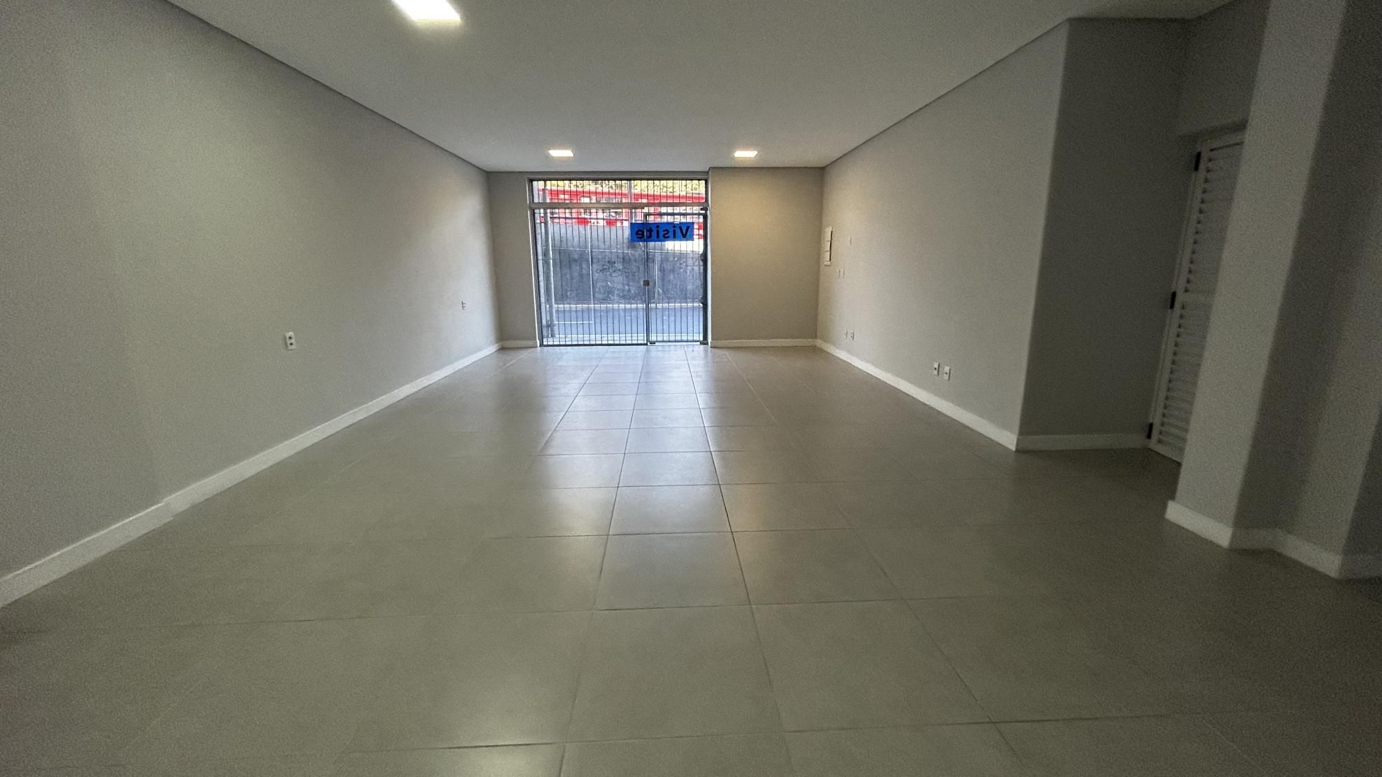 Conjunto Comercial-Sala à venda com 1 quarto, 62m² - Foto 1