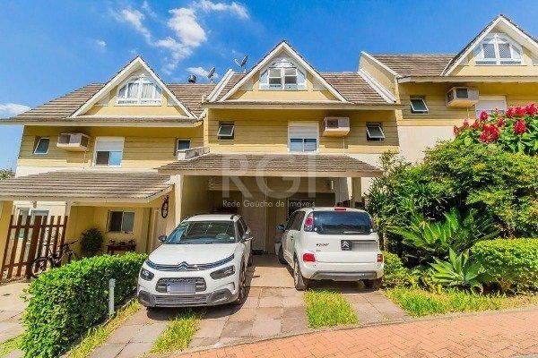 Casa de Condomínio à venda com 4 quartos, 185m² - Foto 1