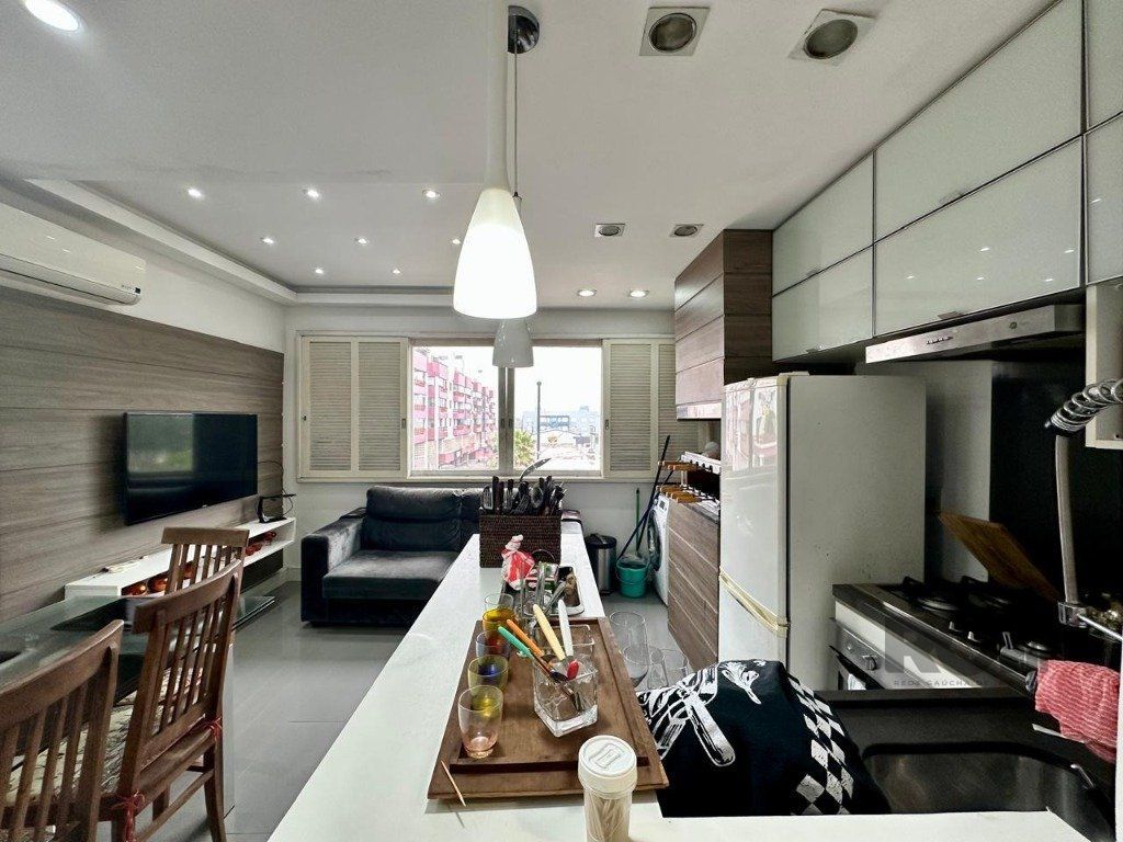Apartamento à venda com 4 quartos, 90m² - Foto 1