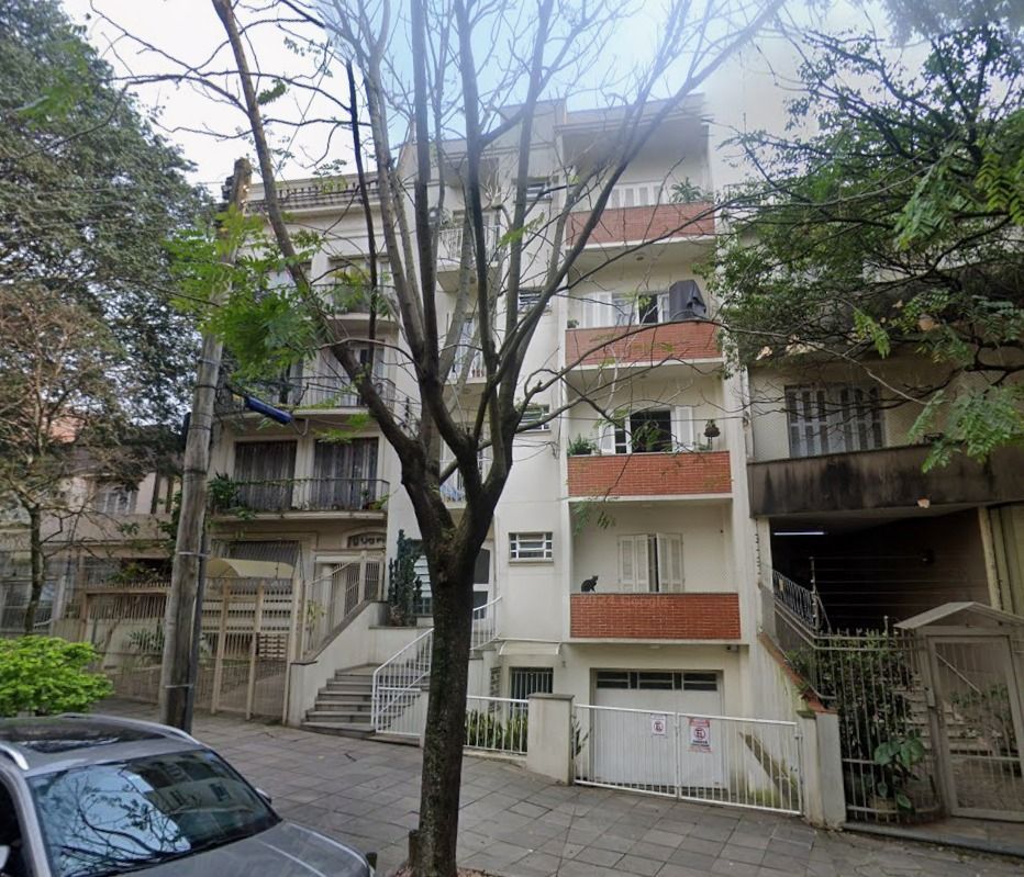 Apartamento de 2 dormitórios no bairro Independência DESOCUPADO