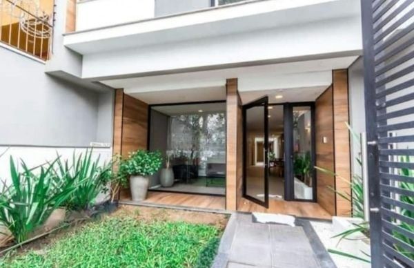 Apartamento, 1 dormitório no bairro Menino Deus em Porto Alegre para Comprar